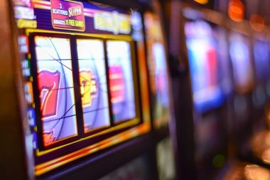 Live slot gameplay and Piala Indonesia tournament tracking
